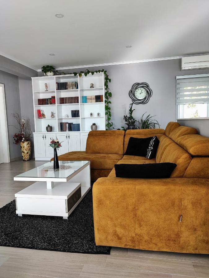 Luxury Apartment Pape Baška Voda Exterior foto